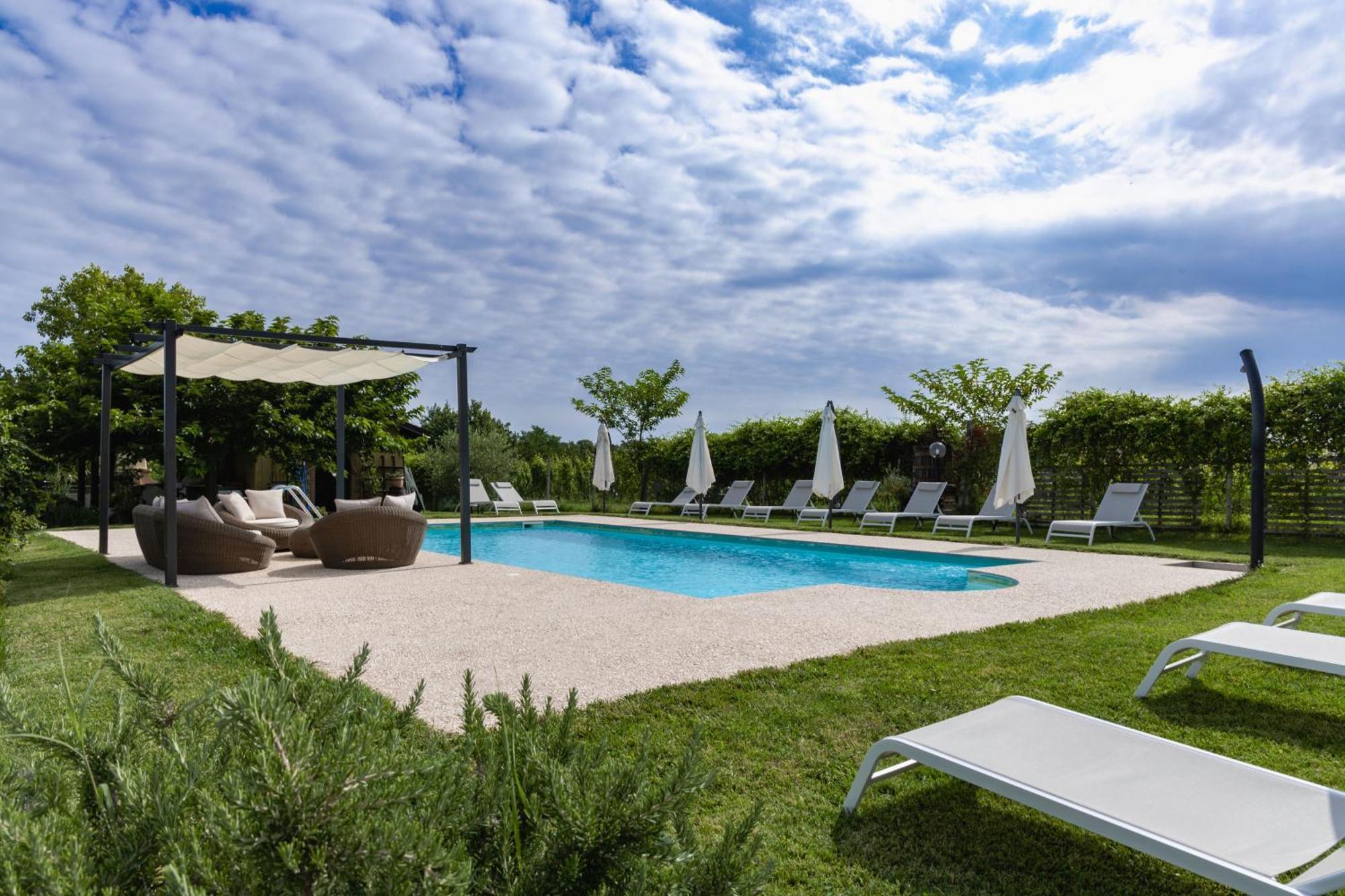 La Cantinella Country House 라모라 외부 사진